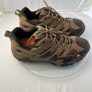 Merrell hiking shoes size 11W